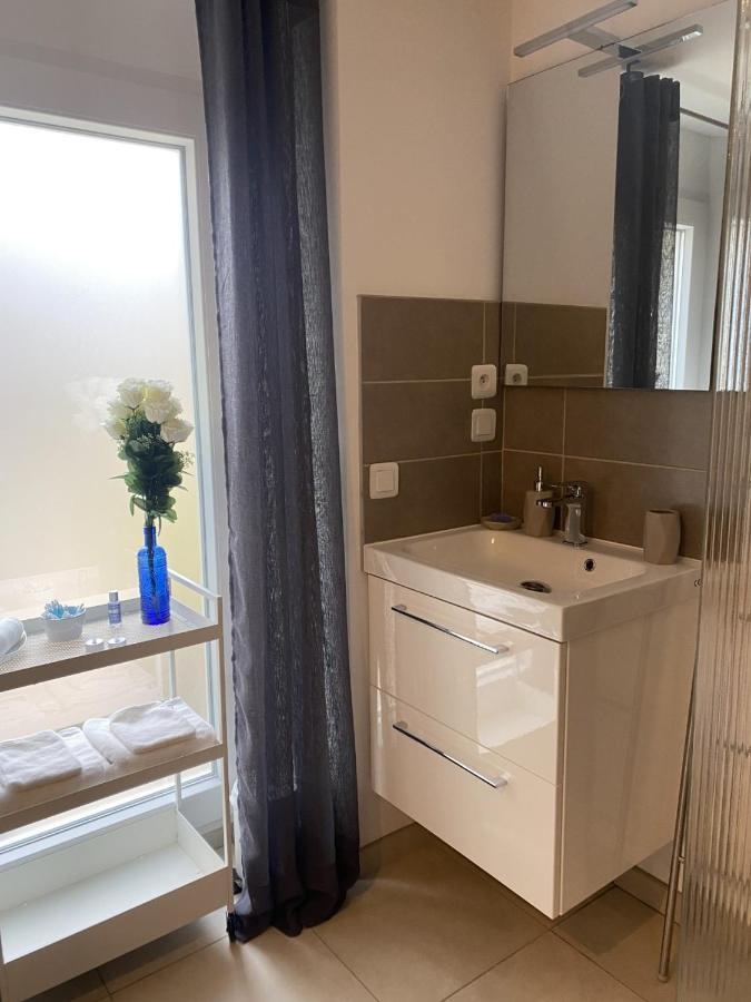 La Suite De Charme Du Mas De La Fontaine De Jonquier Avec Spa Privatif Séguret Екстериор снимка